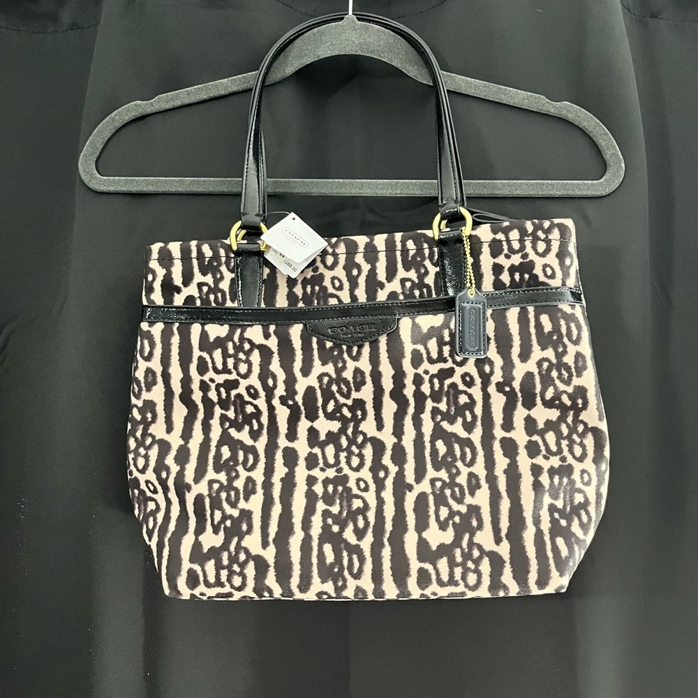 Coach shoulder bag